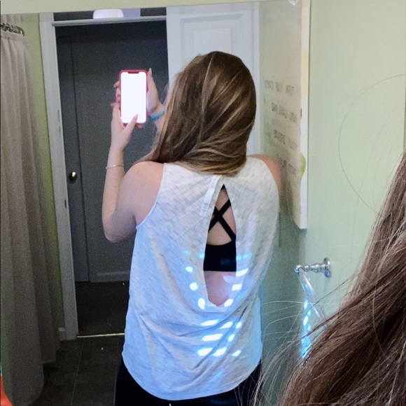 LuluLemon Open Back Tank Top - Picture 2 of 3